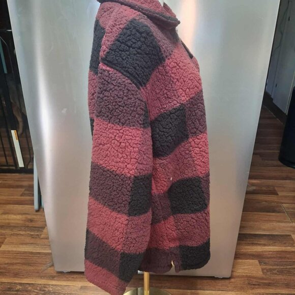 Monmouth Scotts Plaid Sherpa Pullover by Boxercraft - Picture 3 of 7